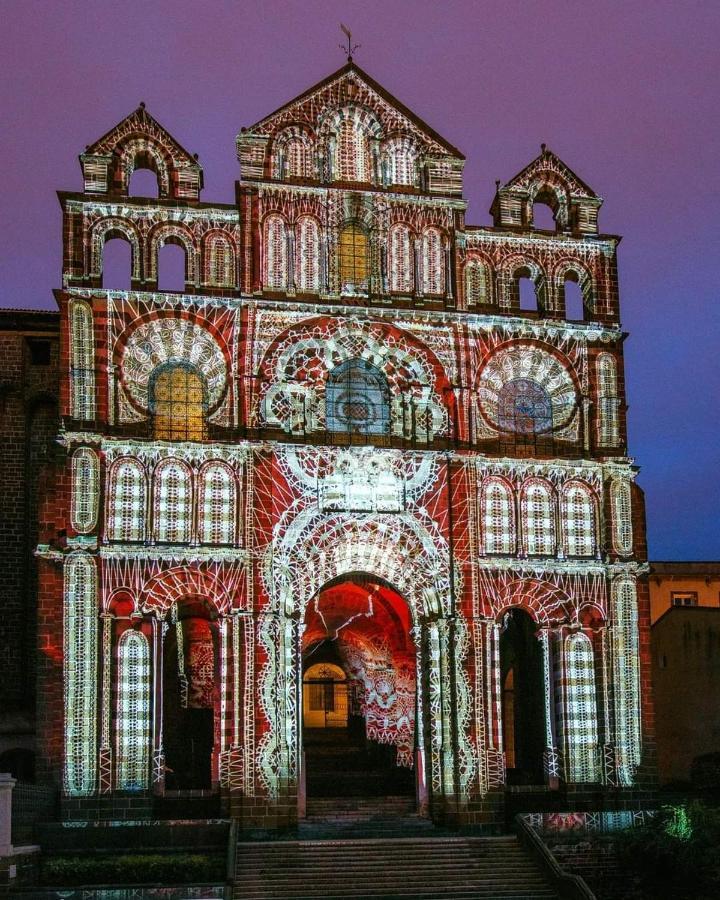Le Raphael Centre Historique Lägenhet Le Puy-en-Velay Exteriör bild